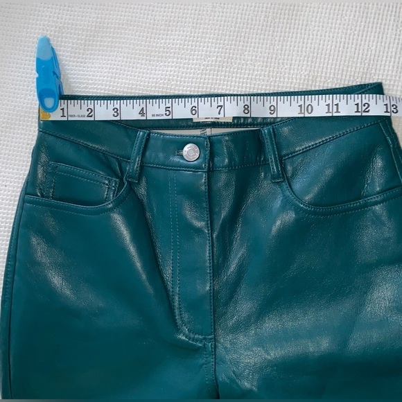 Women’s WILFRED Aritzia stretchy faux leather high waisted green pants size 2 - Picture 5 of 15